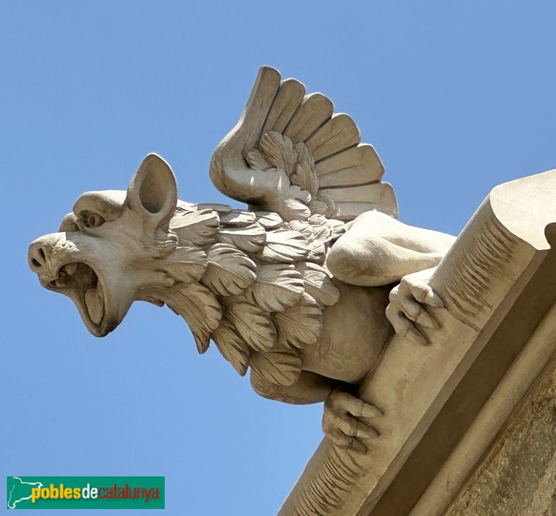 Argentona - Església de Sant Julià. Capella del Sagrament. Gàrgola