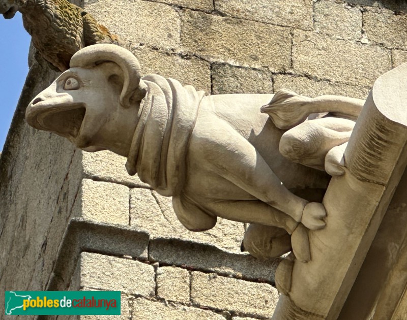 Argentona - Església de Sant Julià. Capella del Sagrament. Gàrgola