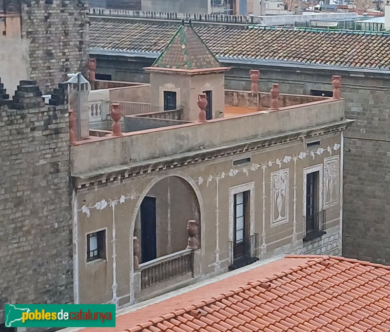 Barcelona - Casa dels Canonges del carrer Pietat
