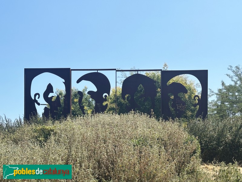 Girona - Escultura Rostres