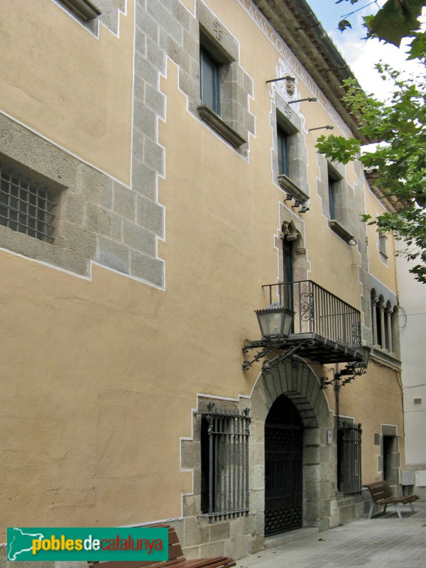 Argentona - Antic Ajuntament (Foto: Albert Esteves, 2007) Argentona - Antic Ajuntament