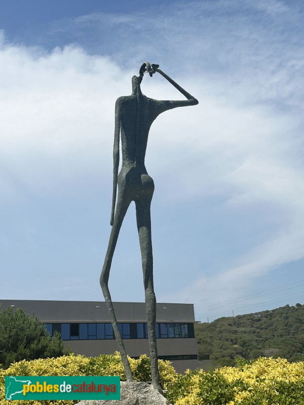 Argentona - Escultura <i>Dona vegetal</i>
