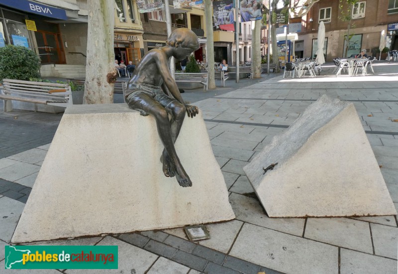 El Prat - Escultura <i>Nen amb sargantana</i>