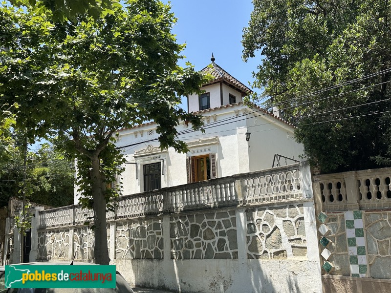 Argentona - Passeig Baró de Viver, 54