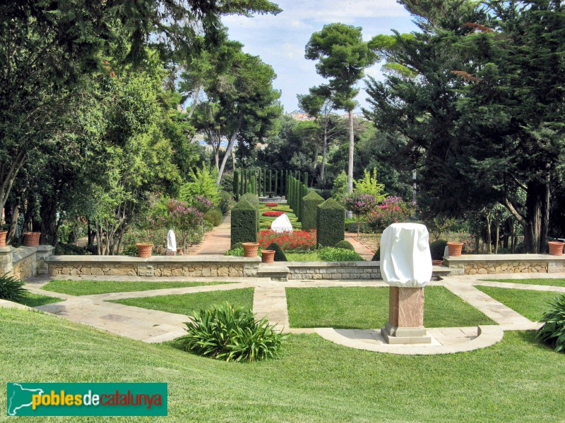 Argentona - Can Garí. Jardins (Foto: Albert Esteves, 2007) Argentona - Can Garí. Jardins