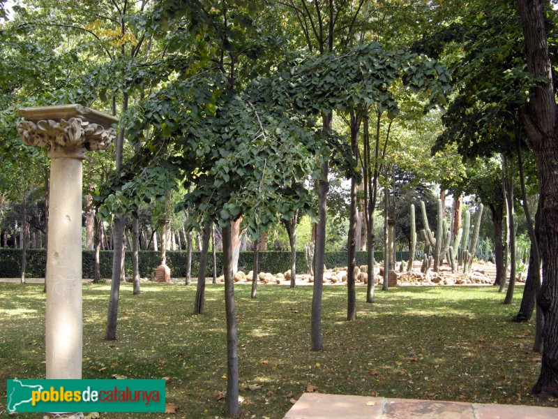 Argentona - Can Garí. Jardins (Foto: Albert Esteves, 2007) Argentona - Can Garí. Jardins