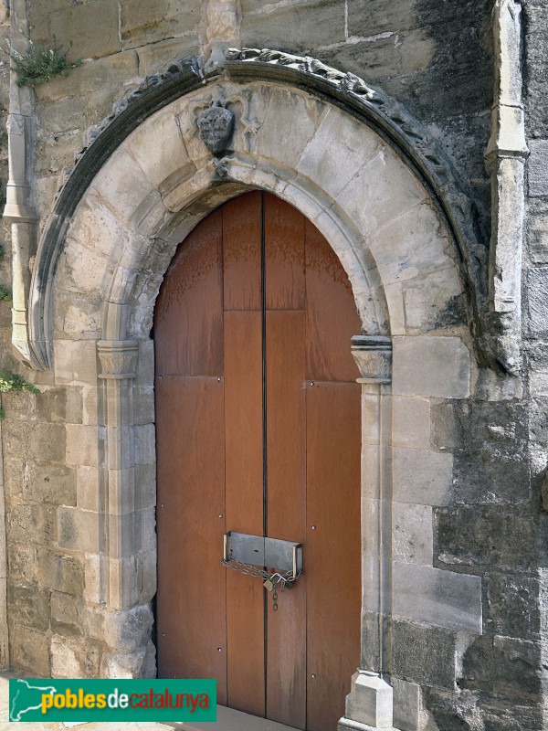 Lleida - Seu Vella. Capella dels Requesens. Porta de la cripta