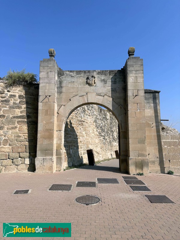 lleida - La Suda. Porta del balurad de Louvigny