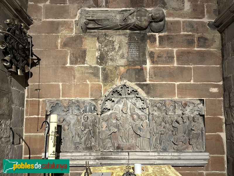 Lleida - Església de Sant Llorenç. Sepulcre de Simó Grassa i retaule de Sant Pere