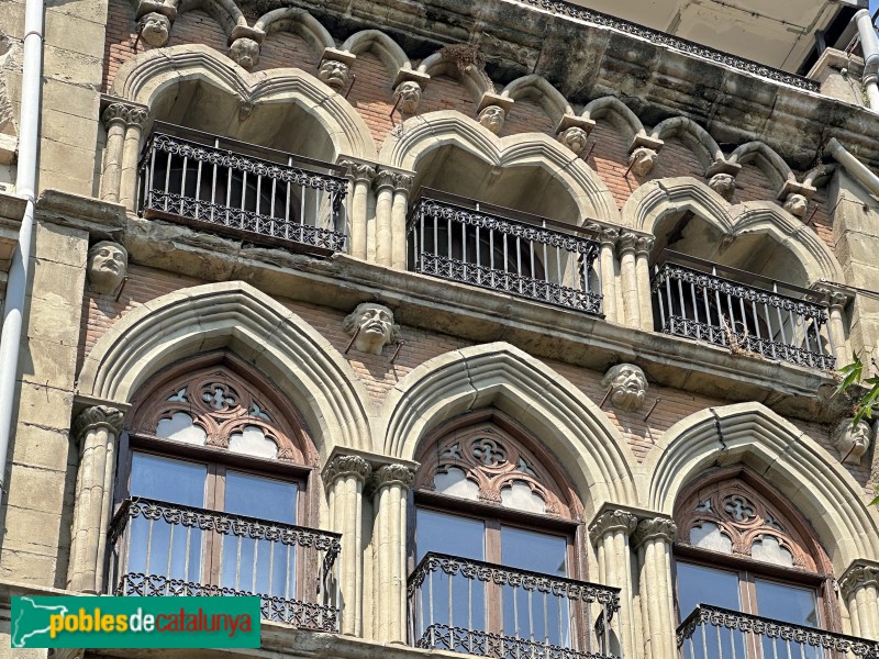 Lleida - Casa Segura. Façana Av. Blondel