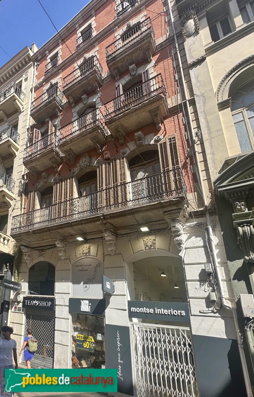 Lleida - Casa Segura. Façana carrer Major