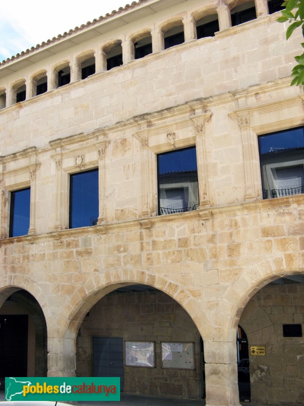 Linyola - Casa de la Vila (Foto: Albert Esteves, 2008) Linyola - Casa de la Vila