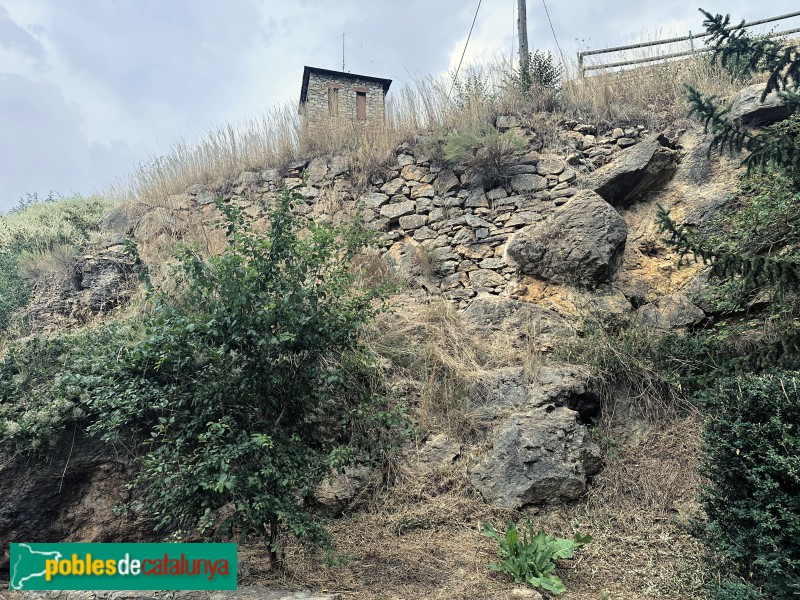 Montellà - Restes del castell de Montellà