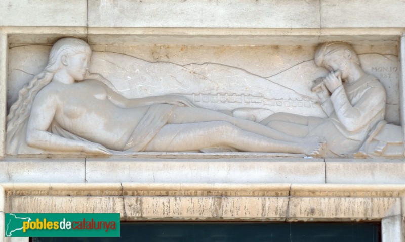 Lleida - Banc Vitalici. Relleu d'Enric Monjo