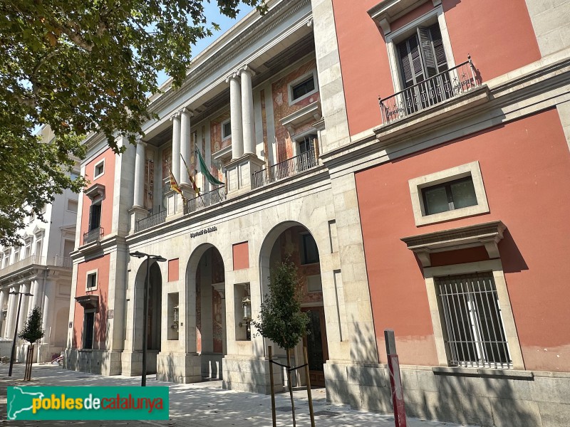 Lleida - Palau de la Diputació. Façana Rambla Ferran