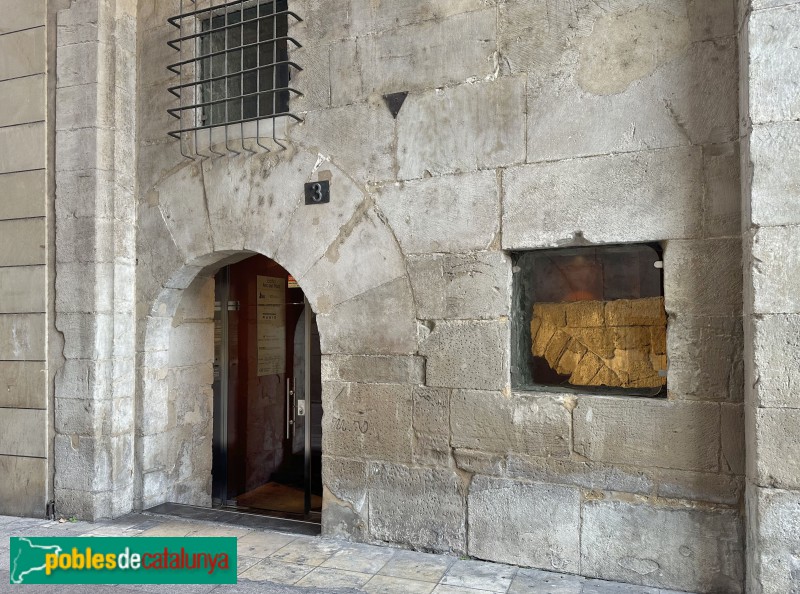 Lleida - Portal de Pont. Casa del núm. 3