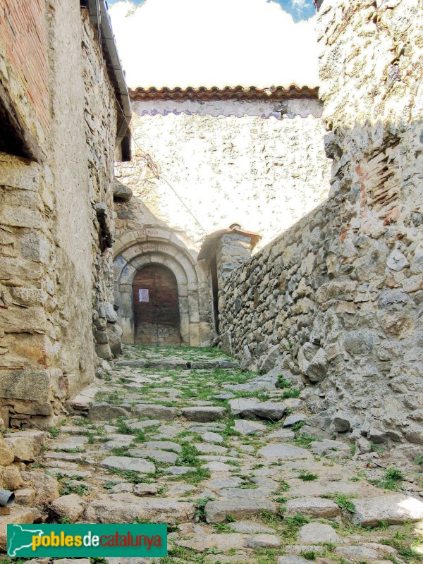Lles - Església de Sant Fructuós de Múser