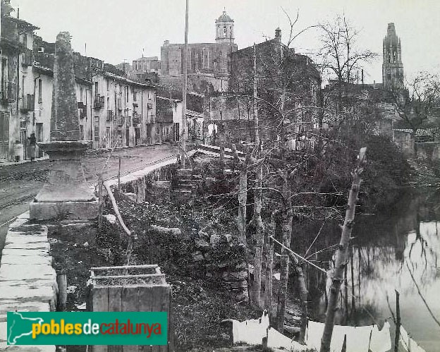 Girona - Obelisc de Pedret, al seu emplaçament original. Postal antiga