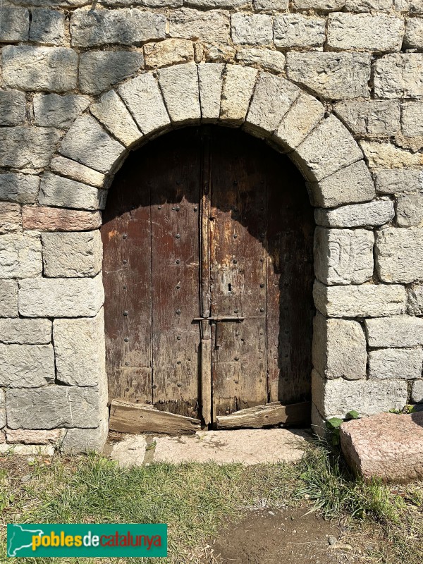 Bellver de Cerdanya - Església de Sant Serni de Coborriu (Foto: Albert Esteves, 2025) Bellver de Cerdanya - Església de Sant Serni de Coborriu