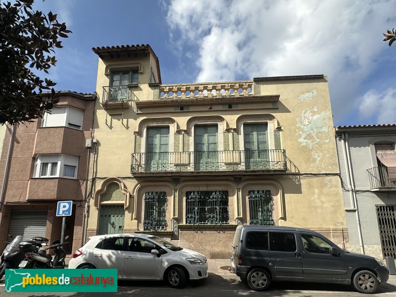 Sarrià de Ter - Antigues escoles (Casa Alfons Teixidor)