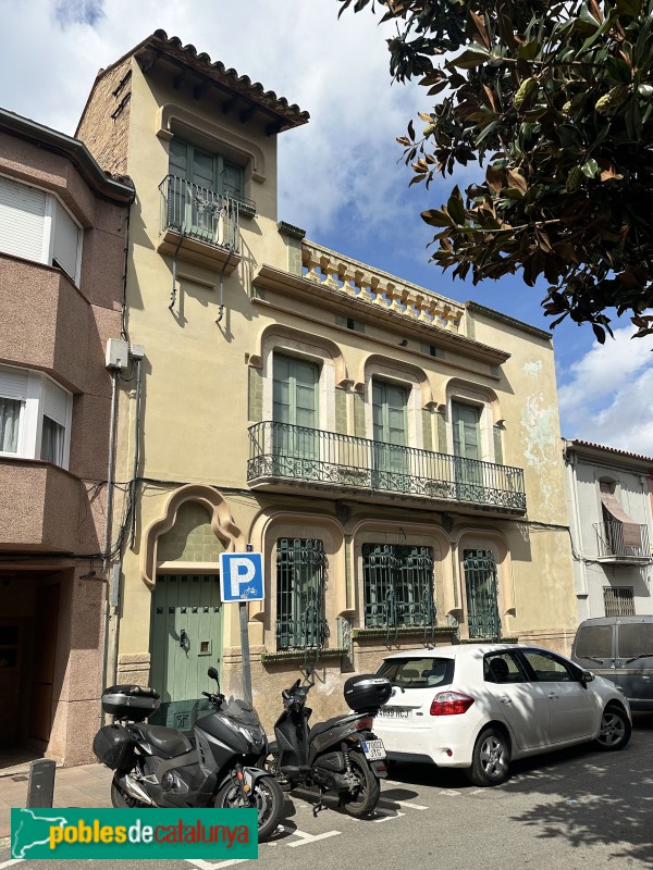 Sarrià de Ter - Antigues escoles (Casa Alfons Teixidor)