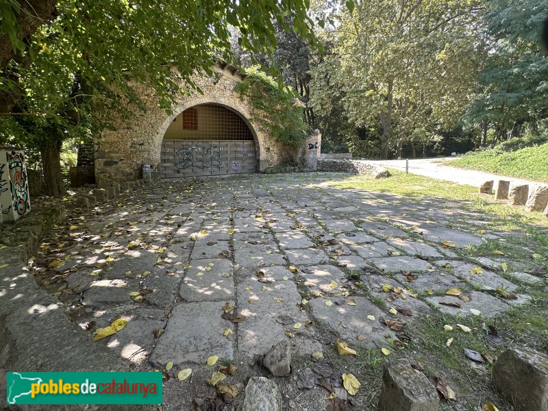 Sarrià de Ter - Porxo de Can Nadal (El Cau)