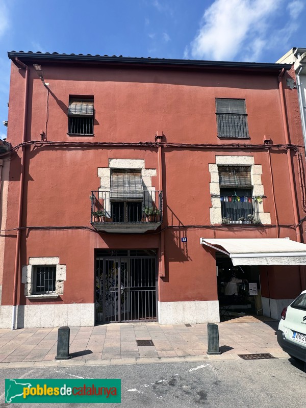 Sarrià de Ter - Carrer Major (Foto: Albert Esteves, 2025) Sarrià de Ter - Carrer Major