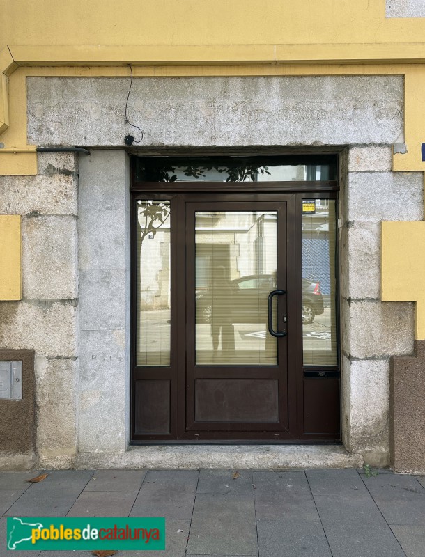 Sarrià de Ter - Carrer Major (Foto: Albert Esteves, 2025) Sarrià de Ter - Carrer Major