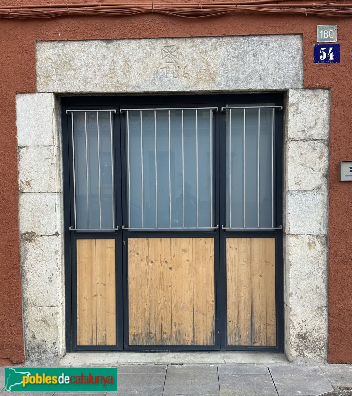 Sarrià de Ter - Llinda (1786) (Foto: Albert Esteves, 2025) Sarrià de Ter - Llinda (1786)