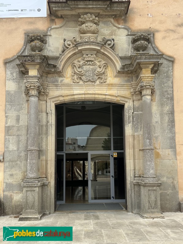 Sant Feliu de Guíxols - Monestir- Porta barroca
