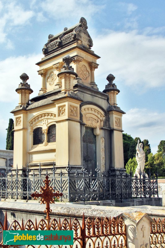 Sant Feliu de Guíxols - Panteó del Marquès de Robert