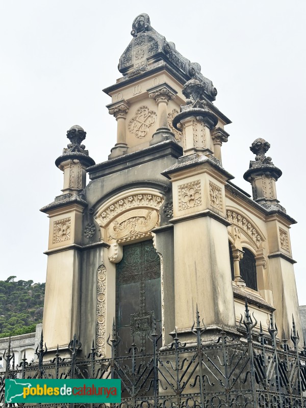 Sant Feliu de Guíxols - Panteó del Marquès de Robert