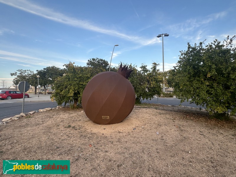 Lleida - Escultura La Magrana