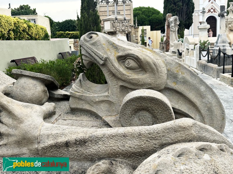 Lloret de Mar - Cementiri. Panteó Esqueu-Vilallonga