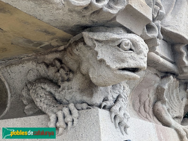 Lloret de Mar -Cementiri de Lloret. Panteó Casanovas-Terrats (Foto: Albert Esteves, 2025) Lloret de Mar -Cementiri de Lloret. Panteó Casanovas-Terrats