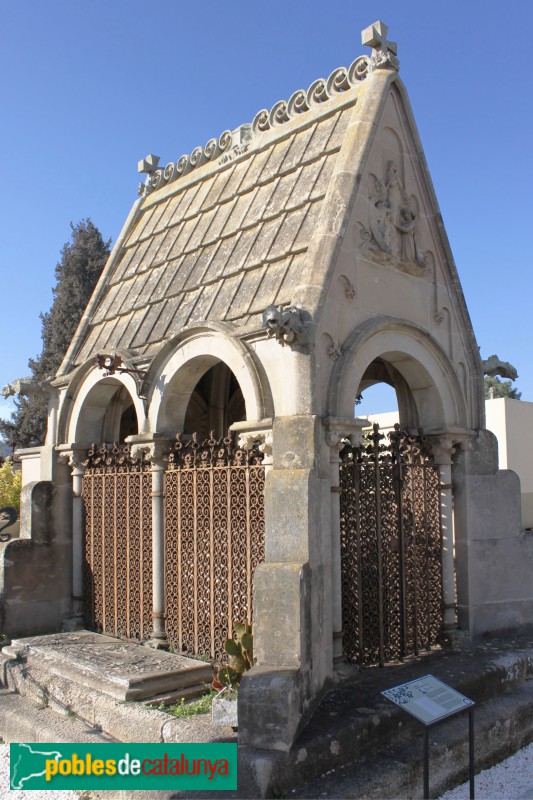 Lloret de Mar - Cementiri. Panteó C osta-Macià (Foto: Albert Esteves, 2011) Lloret de Mar - Cementiri. Panteó C osta-Macià