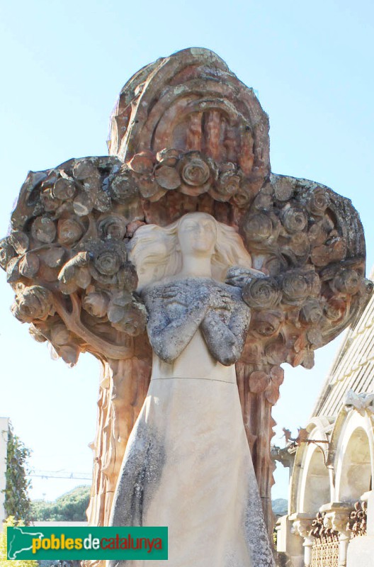 Lloret de Mar - Cementiri. Sepulcre Camps i Nonell (Foto: Albert Esteves, 2011) Lloret de Mar - Cementiri. Sepulcre Camps i Nonell