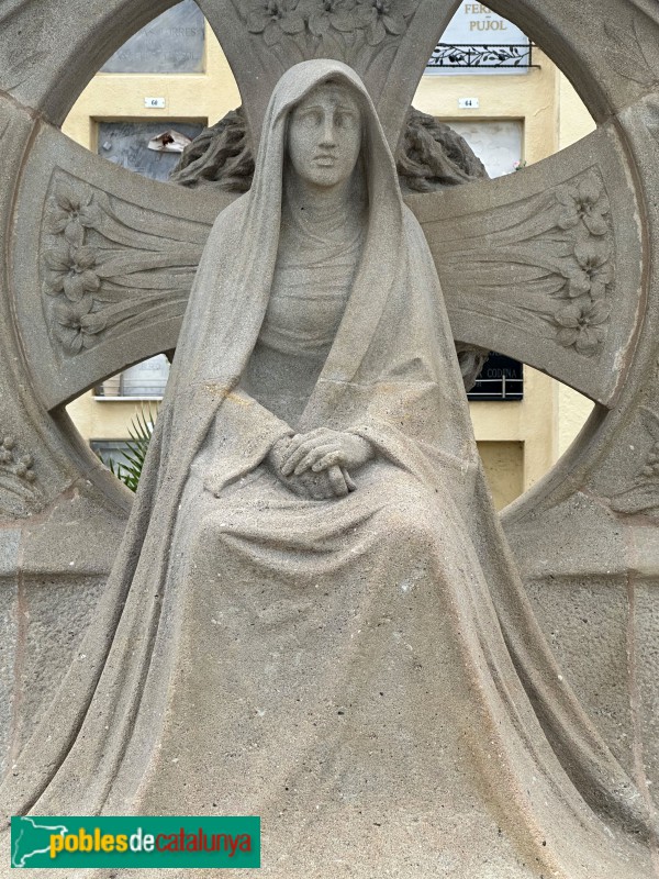 Lloret de Mar - Cementiri. Sepulcre Carreras (Vicenç Artigas, 1909)