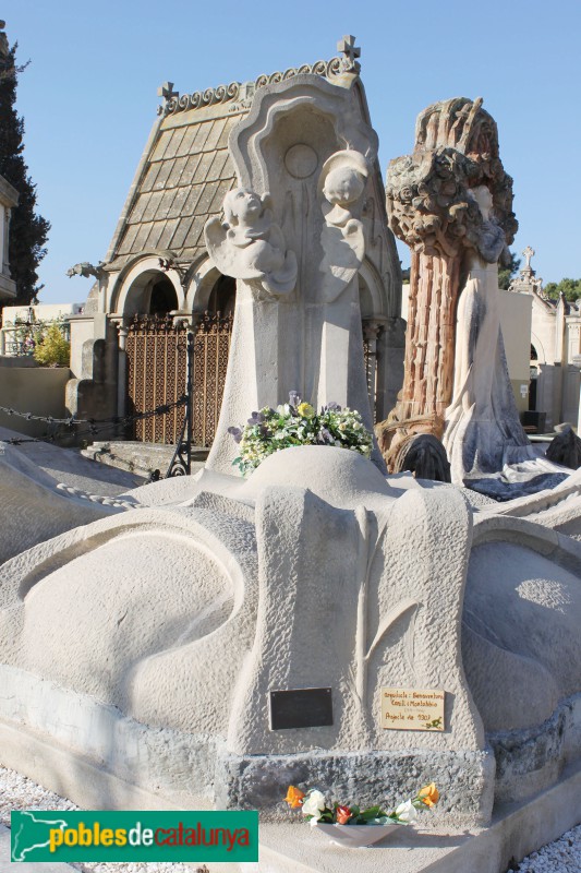 Lloret de Mar - Cementiri. Sepulcre Mataró i Vilallonga (Bonaventura Conill, c 1907