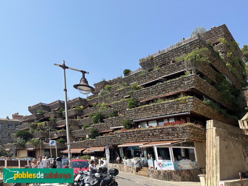 Tossa de Mar - Apartaments Búnquer (Foto: Albert Esteves, 2025) Tossa de Mar - Apartaments Búnquer