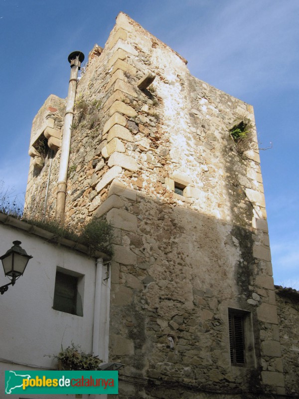 Tossa de Mar - Torre d'en Pere Ballell (Foto: Albert Esteves, 2011) Tossa de Mar - Torre d'en Pere Ballell