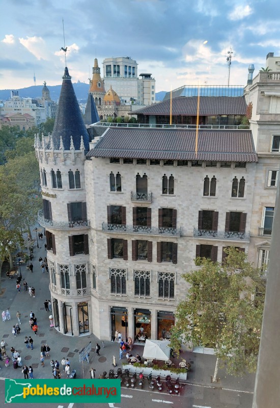 Barcelona - Casa Pascual Pons (Passeig de Gràcia, 2-4)