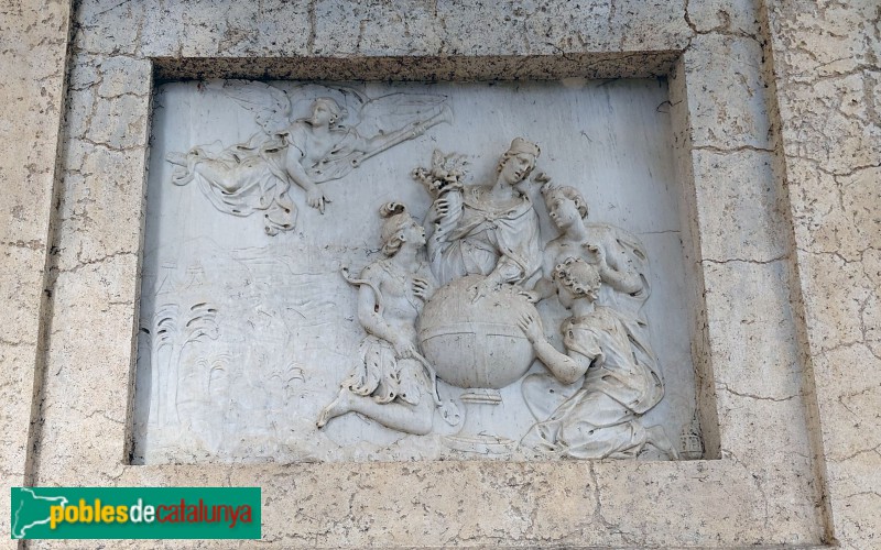 Barcelona - Palau Desvalls. Fortuna amb els tres continents i Fama volant