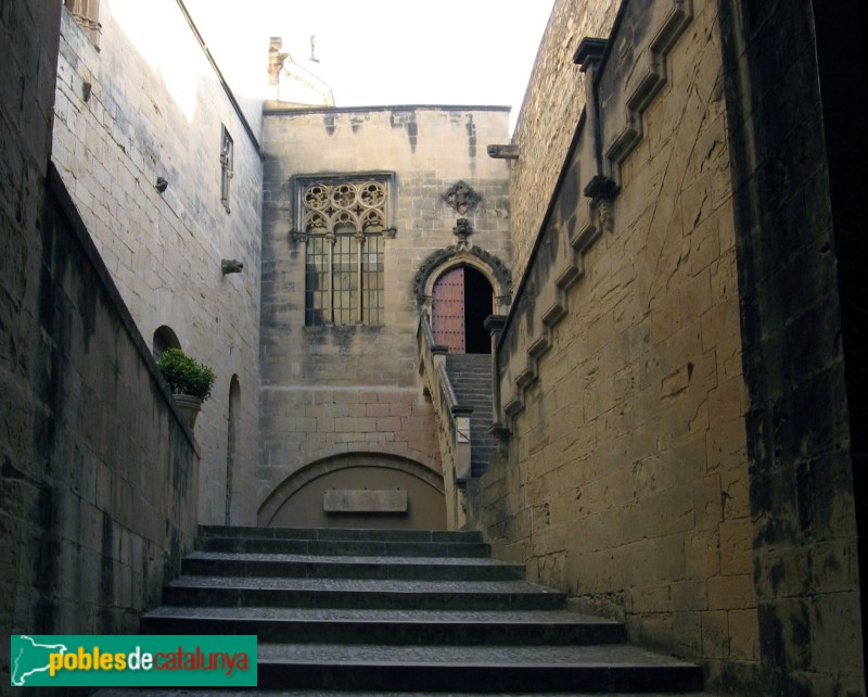 Monestir de Poblet - Palau del Rei Martí (Foto: Albert Esteves, 2009) Monestir de Poblet - Palau del Rei Martí