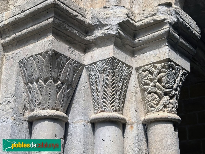 Monestir de Poblet - Capitells del claustre