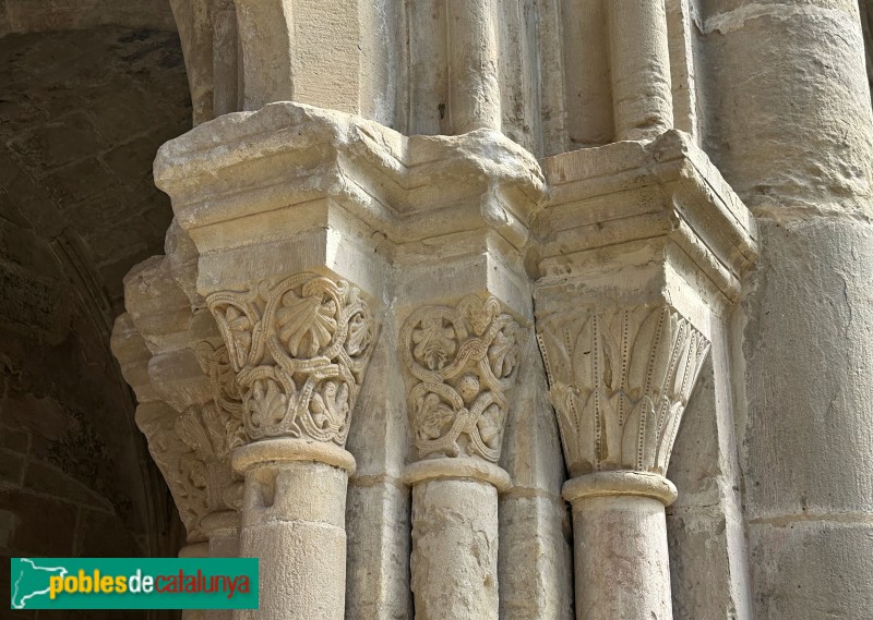 Monestir de Poblet - Capitells del claustre