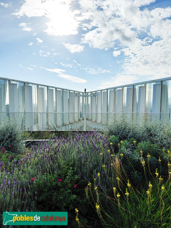 Barcelona - Edifici Diagonal 0-0 (Torre Telefònica) (Foto: Sergi Suárez, 2025) Barcelona - Edifici Diagonal 0-0 (Torre Telefònica)