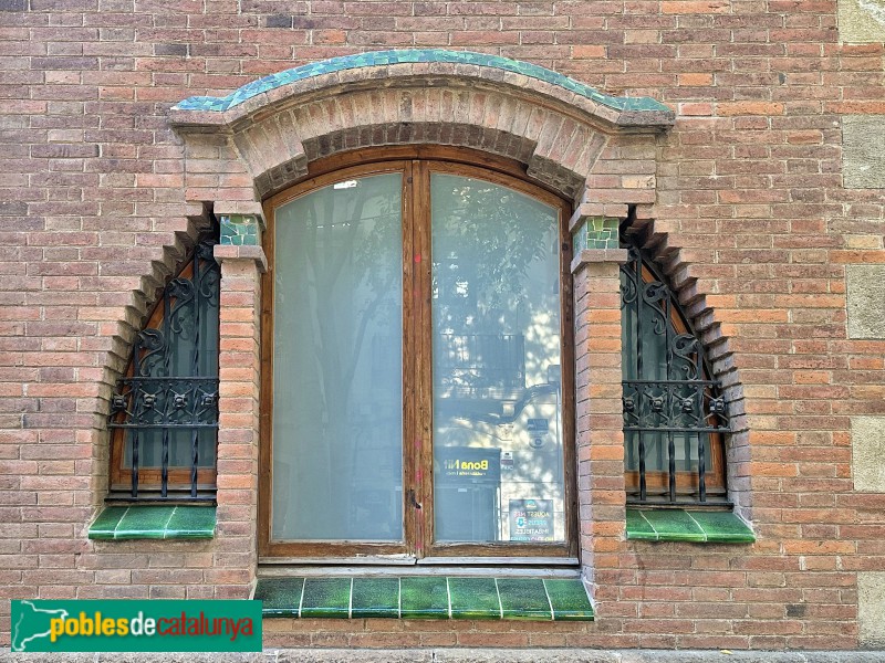 Barcelona - Antiga escola d’Arts i Oficis