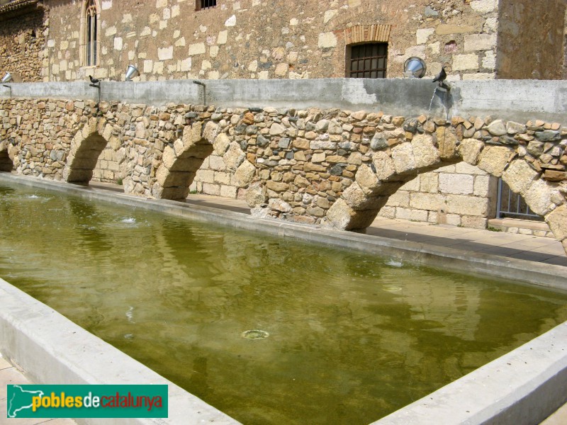 Montblanc - Arcs de l'antic cementiri de Sant Miquel