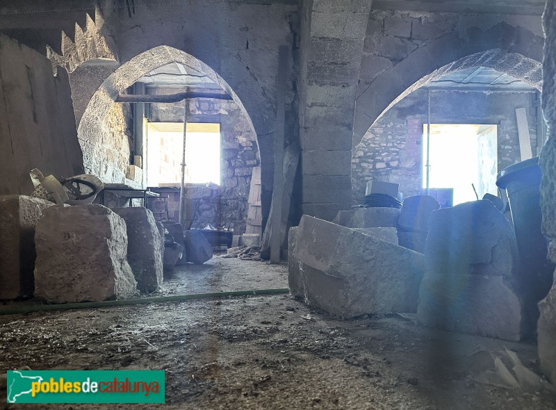 Alfés - La Vileta. Interior d'una casa en restauració